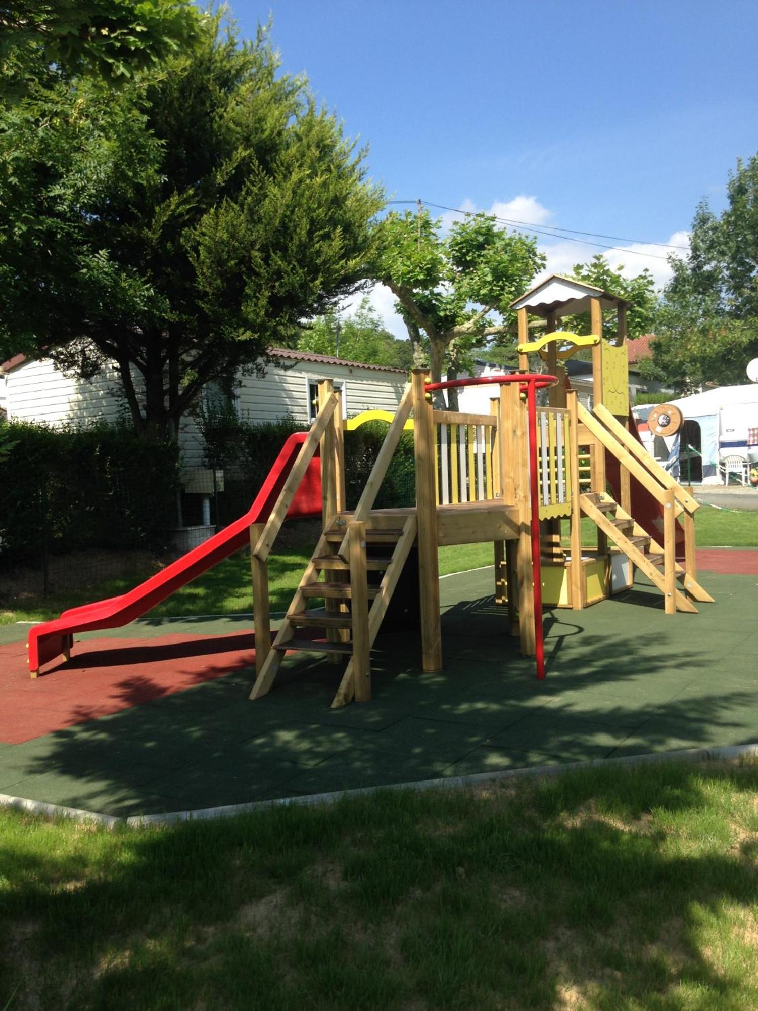 Camping Le Ruisseau Saint-André-de-Seignanx Exterior foto