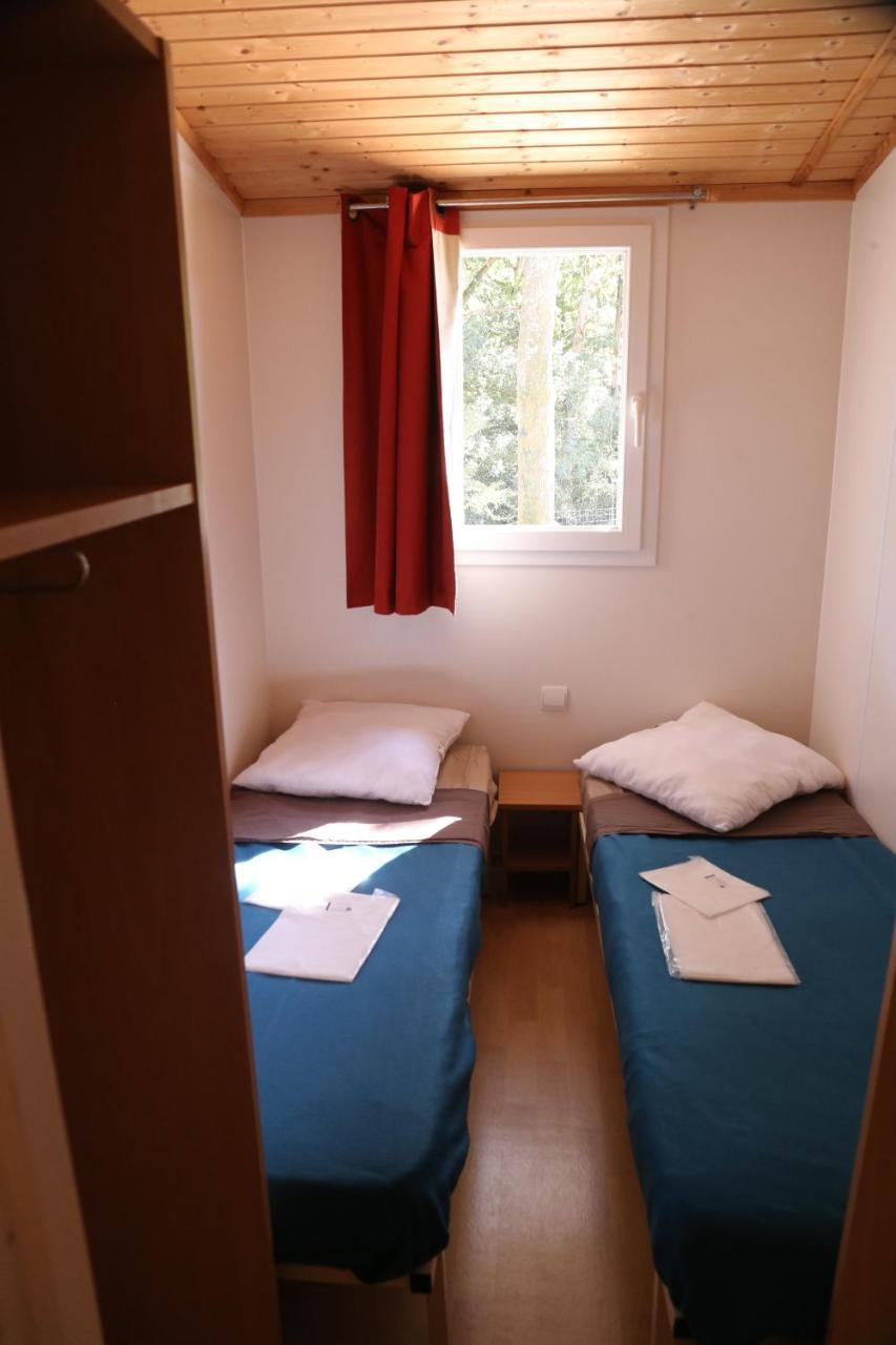 Camping Le Ruisseau Saint-André-de-Seignanx Exterior foto